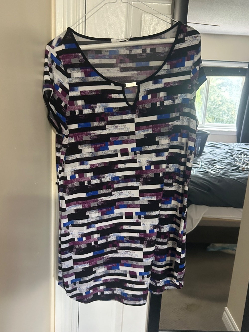 Ricki’s Tunic top - Picture 2 of 3
